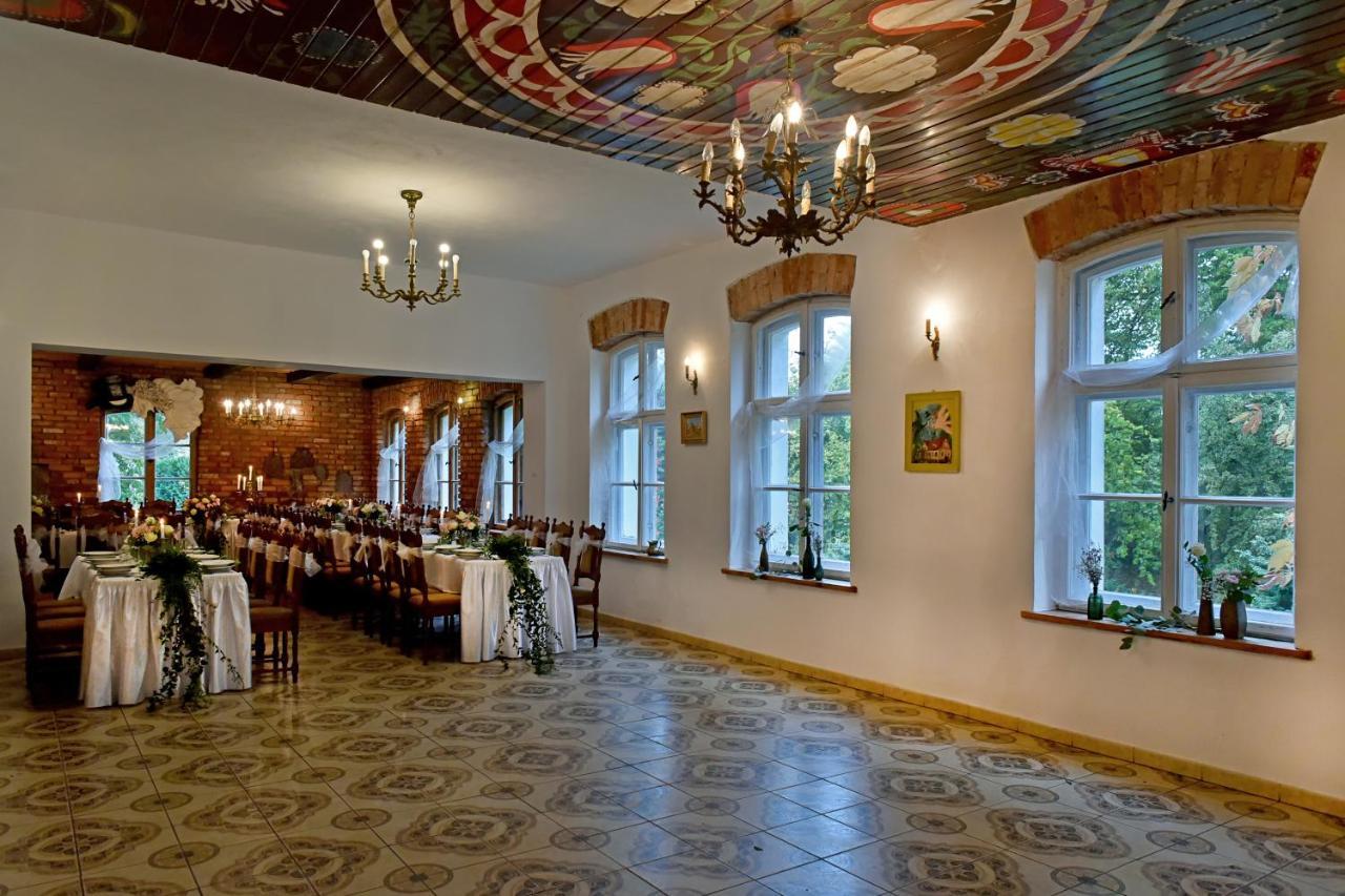 Hotel Cichy Dwor Manowo Exterior foto
